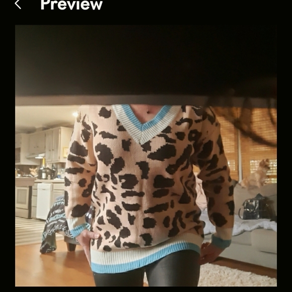 Mainstrip Tops - animal 1left print  sweater